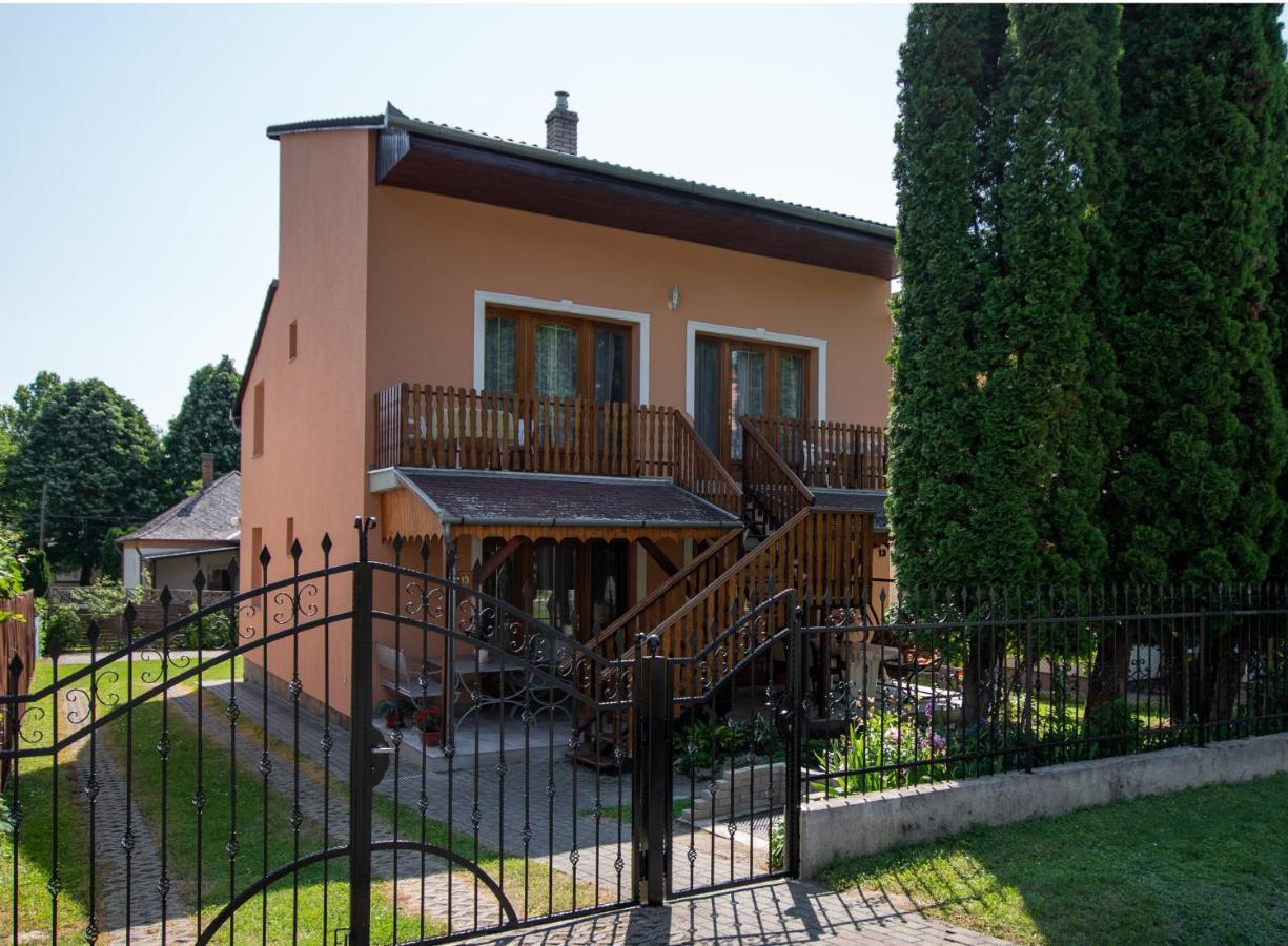 Akacfa 13 Apartman Zalakaros Luaran gambar
